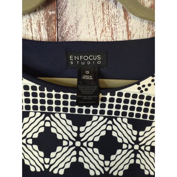 Enfocus Studio Black & White Dress with some Blue & Green in it Size 12 - Picture 3 of 7